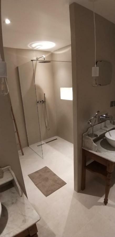 La Cure Grande Maison De Charme De 2 A 14 Personnes Saint-Urcize Екстер'єр фото